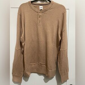 GAP Men’s Sweater. Tan. NEW with tags. Size Large.